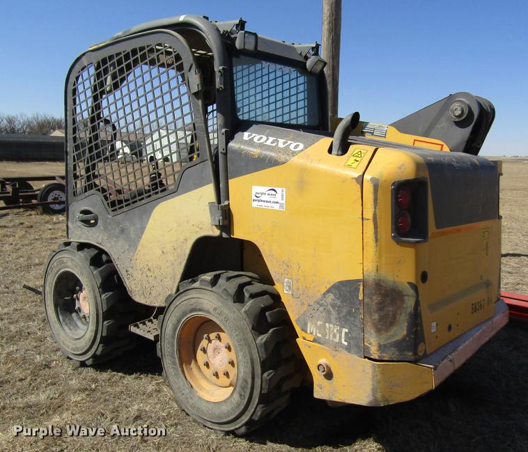 image for item DD8735 2011 Volvo MC115C skid steer