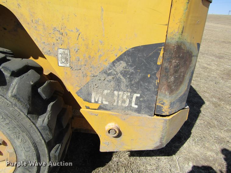 image for item DD8735 2011 Volvo MC115C skid steer