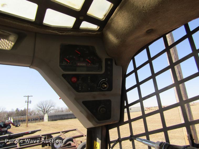 image for item DD8735 2011 Volvo MC115C skid steer