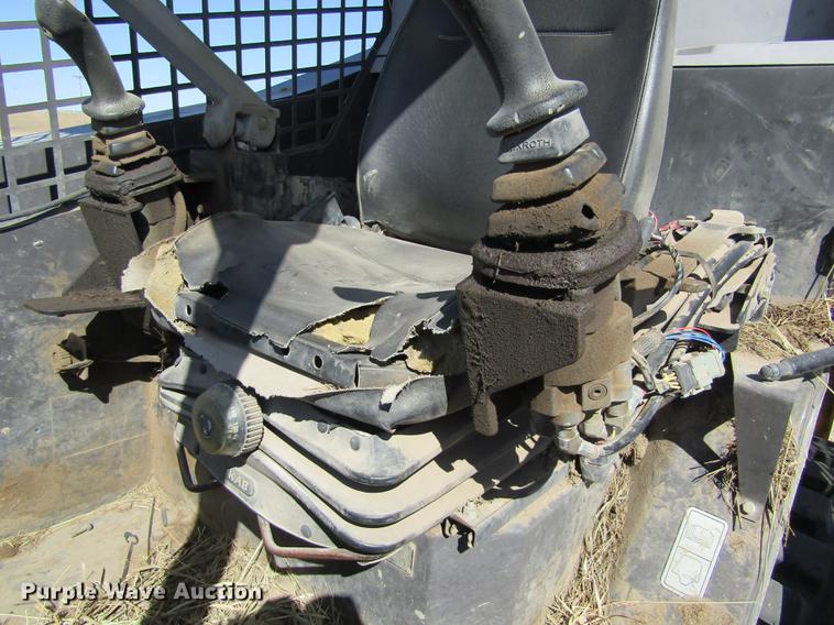 image for item DD8735 2011 Volvo MC115C skid steer