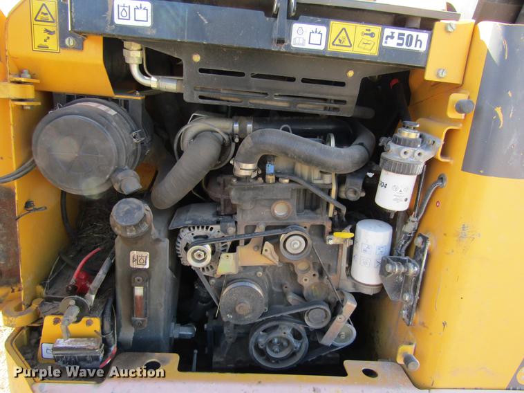 image for item DD8735 2011 Volvo MC115C skid steer
