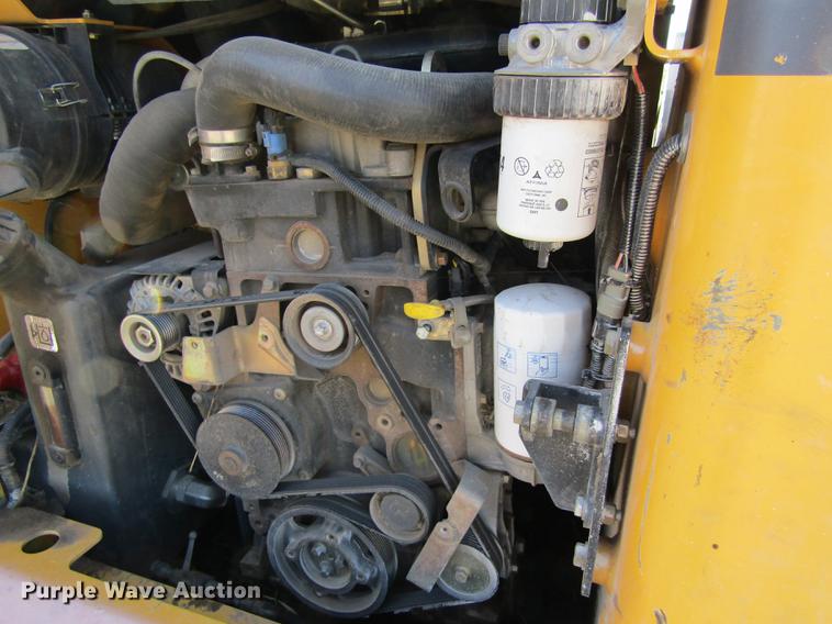image for item DD8735 2011 Volvo MC115C skid steer