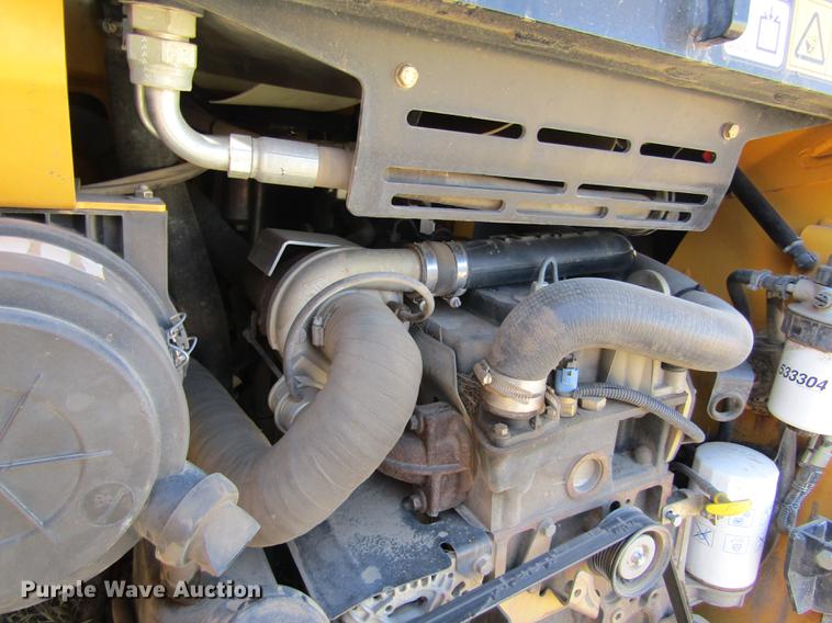 image for item DD8735 2011 Volvo MC115C skid steer