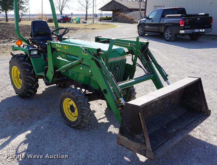 image for item DE3153 1997 John Deere 955 MFWD tractor