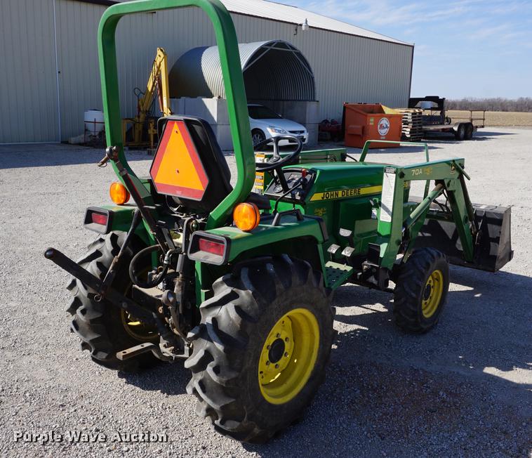 image for item DE3153 1997 John Deere 955 MFWD tractor