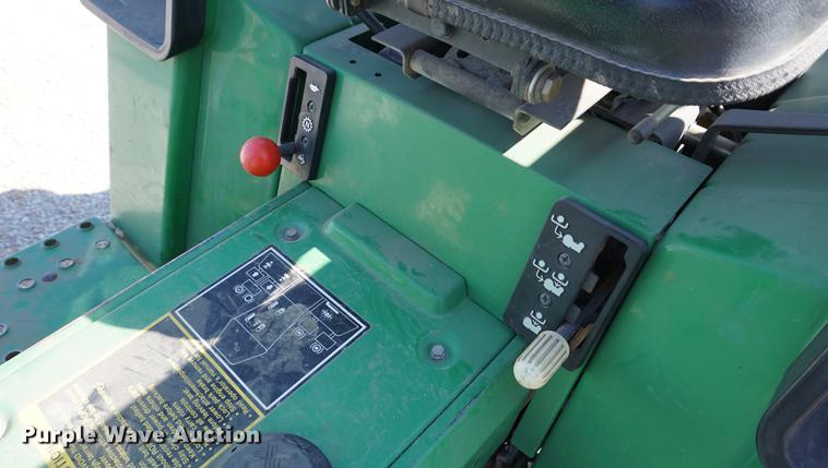 image for item DE3153 1997 John Deere 955 MFWD tractor