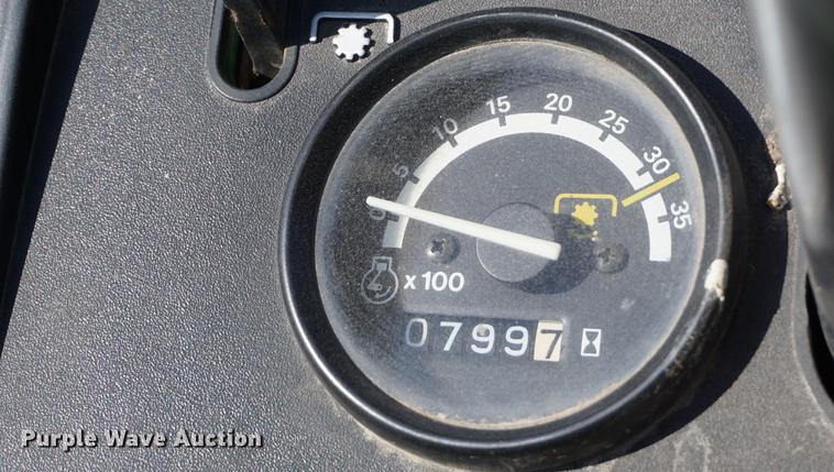 image for item DE3153 1997 John Deere 955 MFWD tractor