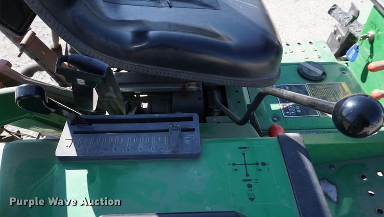 image for item DE3153 1997 John Deere 955 MFWD tractor