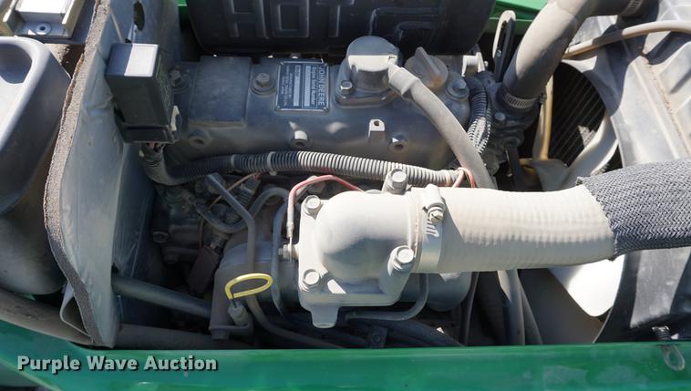 image for item DE3153 1997 John Deere 955 MFWD tractor