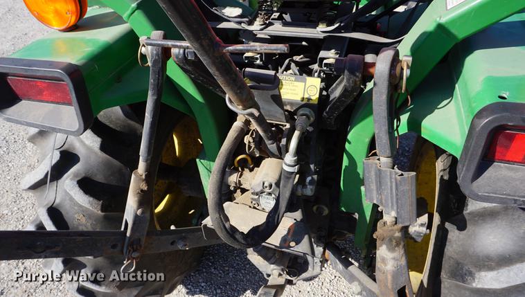 image for item DE3153 1997 John Deere 955 MFWD tractor