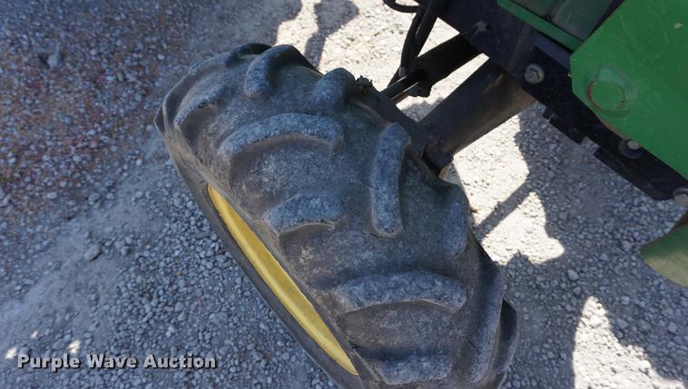 image for item DE3153 1997 John Deere 955 MFWD tractor