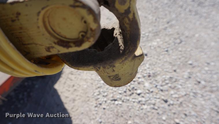 image for item DE3153 1997 John Deere 955 MFWD tractor