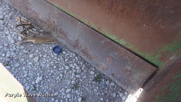 image for item DE3153 1997 John Deere 955 MFWD tractor