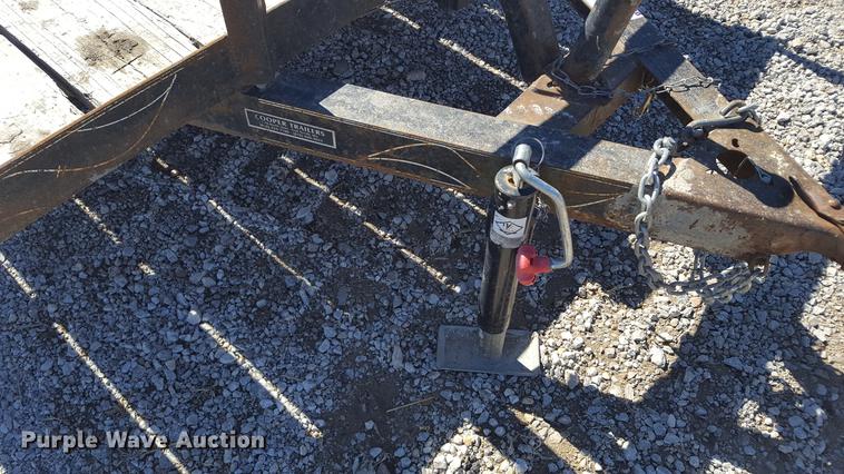 image for item DF3544 2006 East Texas Longhorn utility trailer