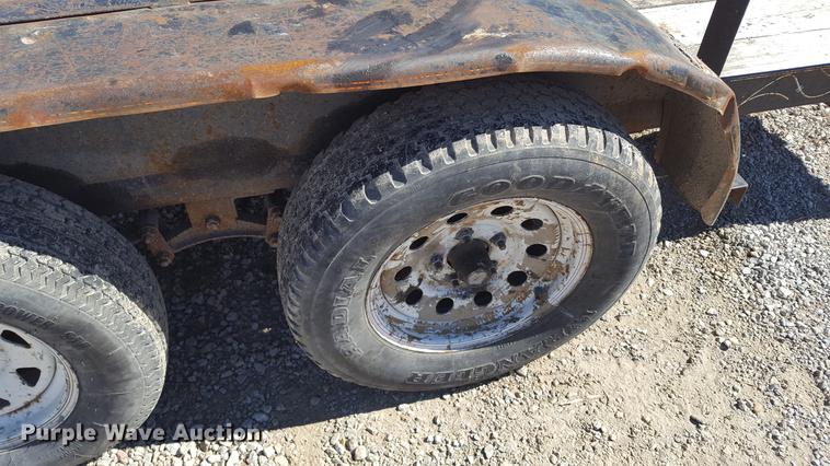 image for item DF3544 2006 East Texas Longhorn utility trailer