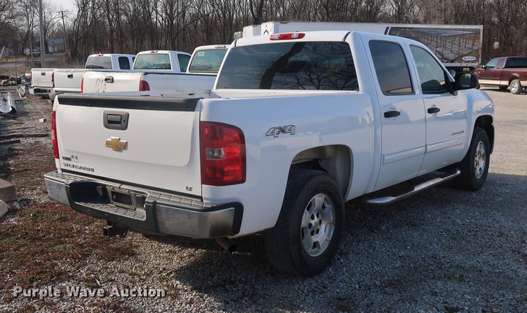 image for item DF3560 2011 Chevrolet Silverado 1500 LT Crew Cab pickup truck