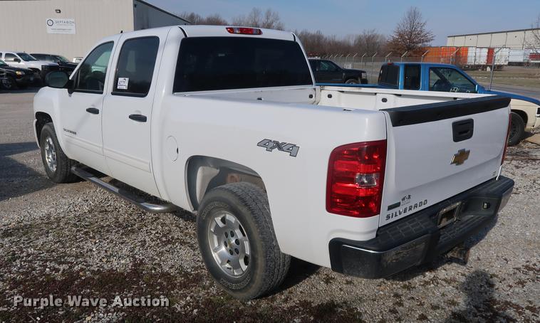 image for item DF3560 2011 Chevrolet Silverado 1500 LT Crew Cab pickup truck