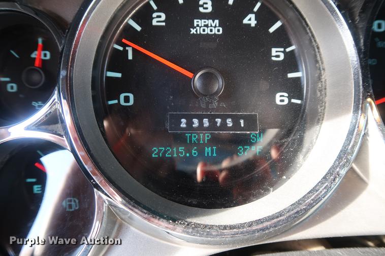 image for item DF3560 2011 Chevrolet Silverado 1500 LT Crew Cab pickup truck