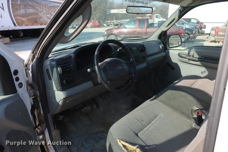 image for item DF3561 2007 Ford F250 Super Duty pickup truck