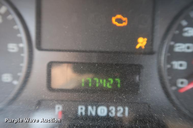 image for item DF3561 2007 Ford F250 Super Duty pickup truck