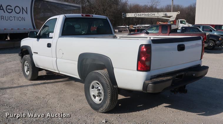 image for item DF3562 2006 Chevrolet Silverado 2500HD pickup truck