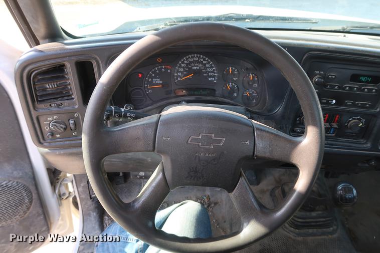 image for item DF3562 2006 Chevrolet Silverado 2500HD pickup truck