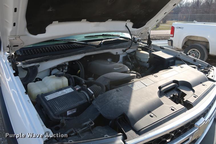 image for item DF3562 2006 Chevrolet Silverado 2500HD pickup truck