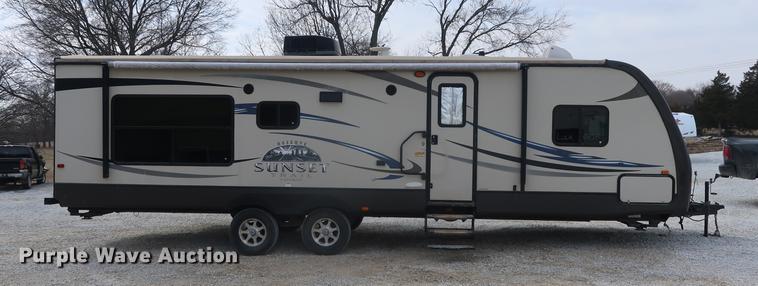 image for item DF3570 2012 Cross Roads Sunset Trail camper