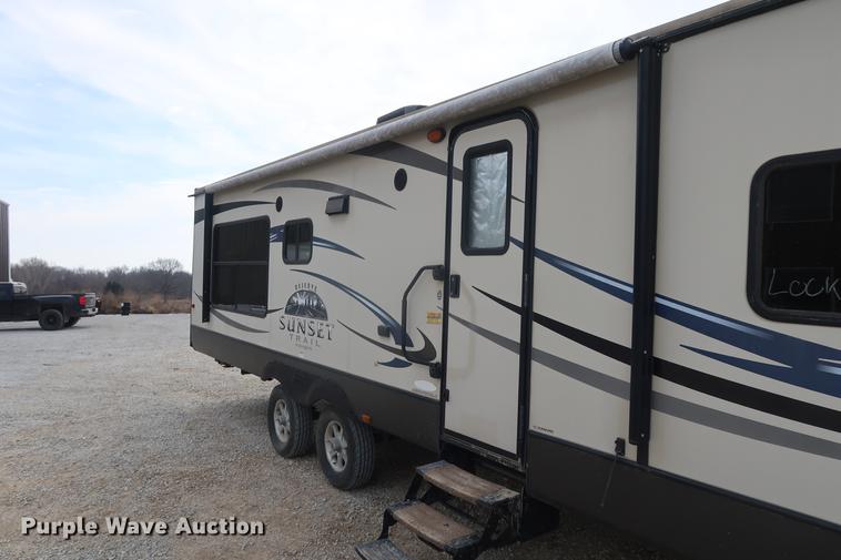 image for item DF3570 2012 Cross Roads Sunset Trail camper