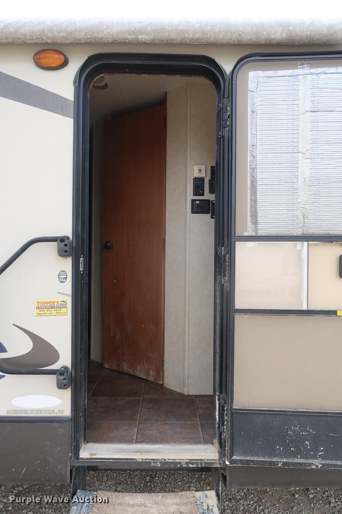 image for item DF3570 2012 Cross Roads Sunset Trail camper