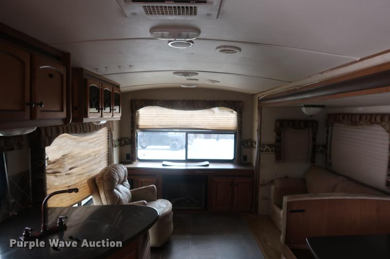 image for item DF3570 2012 Cross Roads Sunset Trail camper