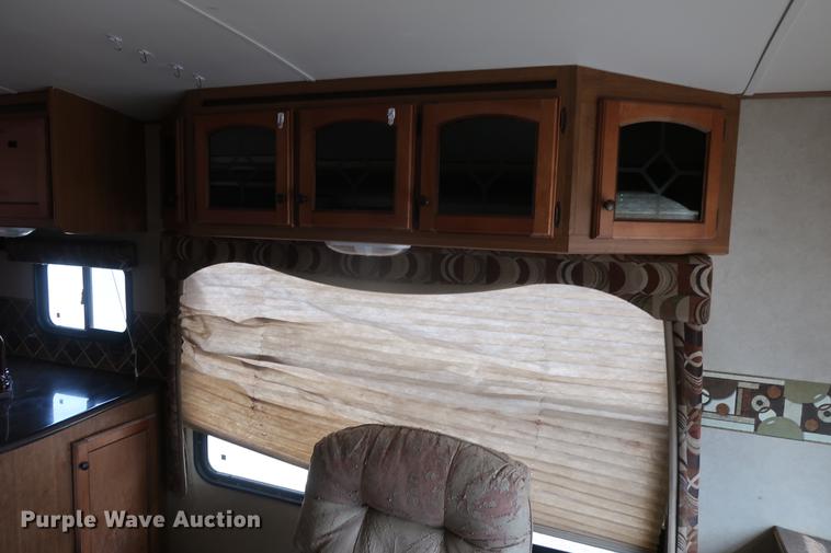 image for item DF3570 2012 Cross Roads Sunset Trail camper