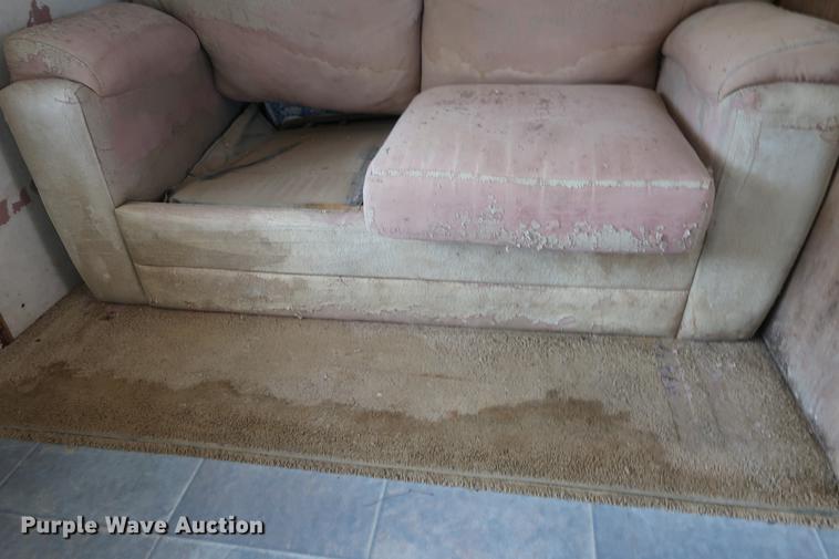 image for item DF3570 2012 Cross Roads Sunset Trail camper