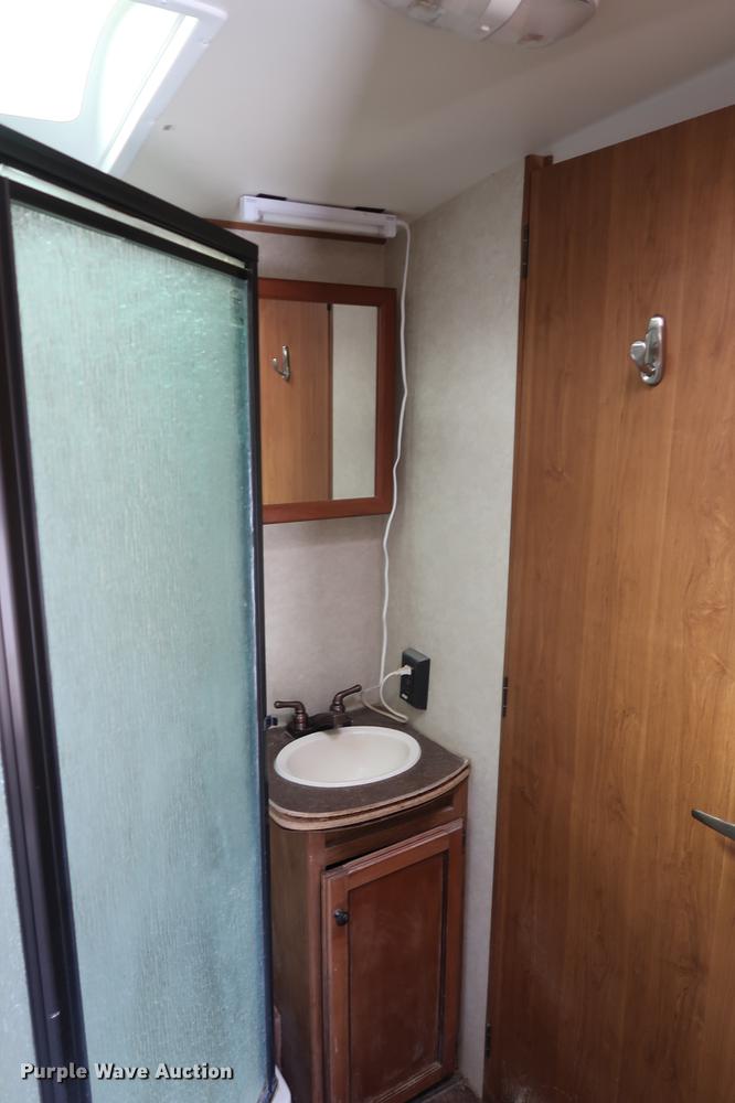 image for item DF3570 2012 Cross Roads Sunset Trail camper