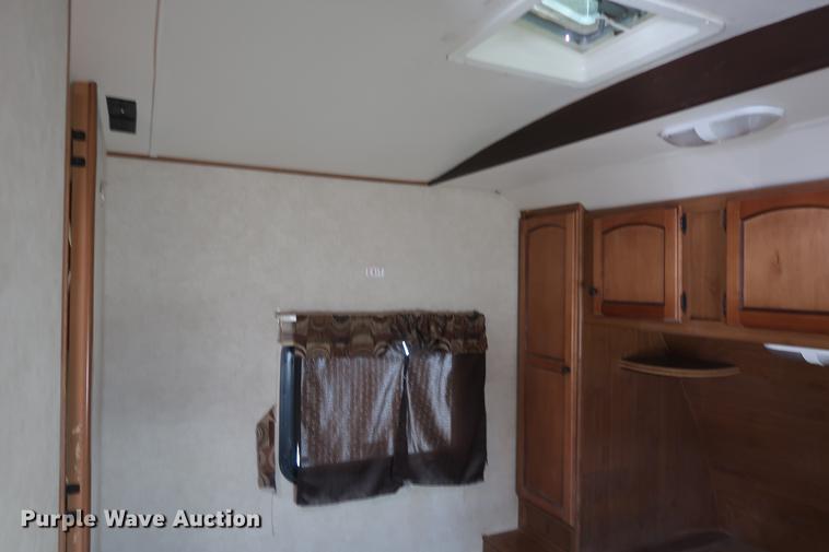 image for item DF3570 2012 Cross Roads Sunset Trail camper