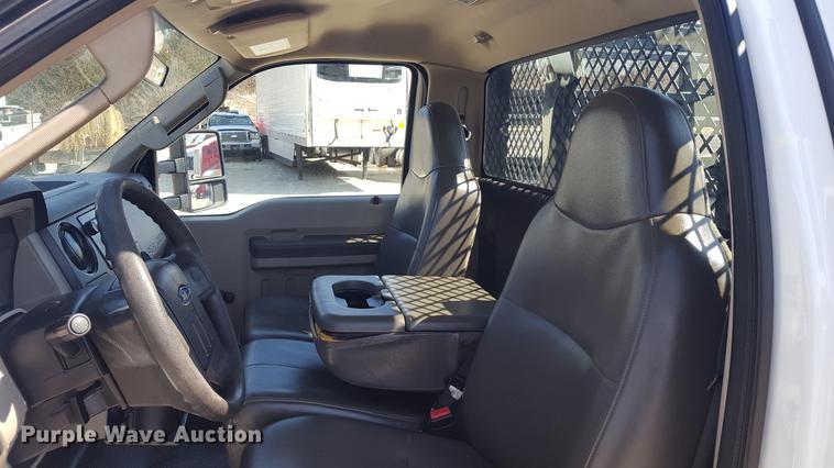 image for item DF3580 2009 Ford F450 Super Duty flatbed truck