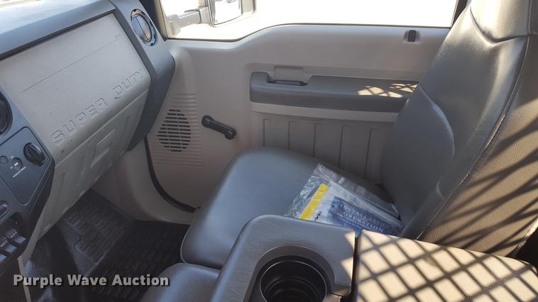 image for item DF3580 2009 Ford F450 Super Duty flatbed truck