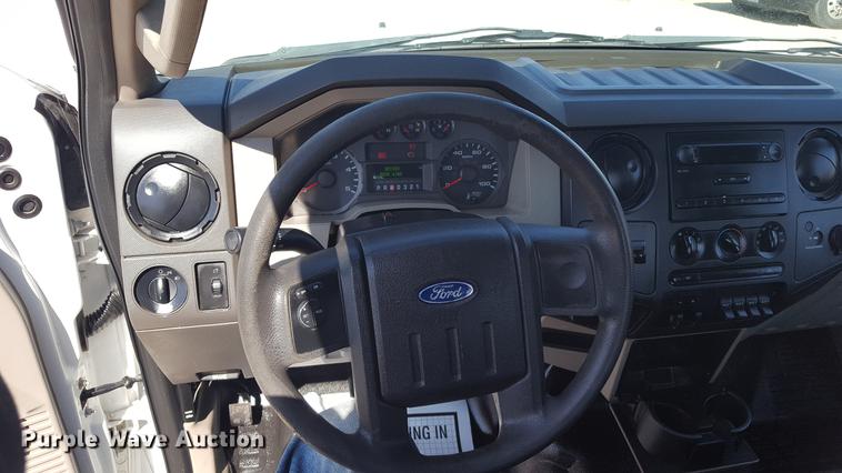 image for item DF3580 2009 Ford F450 Super Duty flatbed truck