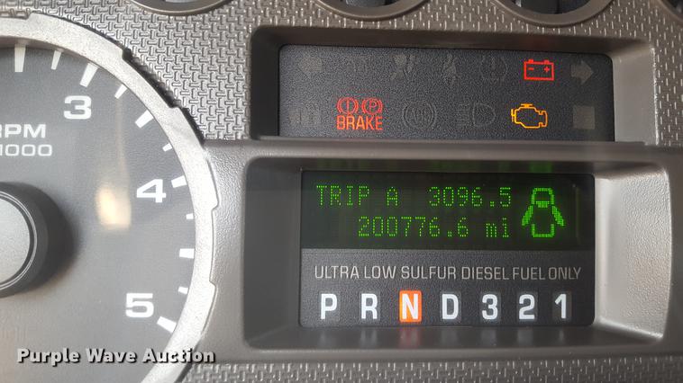 image for item DF3580 2009 Ford F450 Super Duty flatbed truck