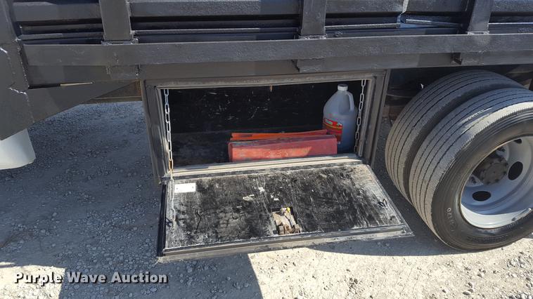 image for item DF3580 2009 Ford F450 Super Duty flatbed truck