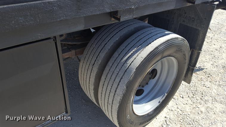 image for item DF3580 2009 Ford F450 Super Duty flatbed truck
