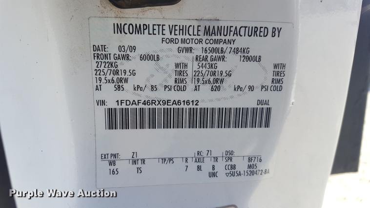 image for item DF3580 2009 Ford F450 Super Duty flatbed truck