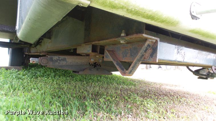 image for item DG9483 2006 Fleetwood Triumph camper