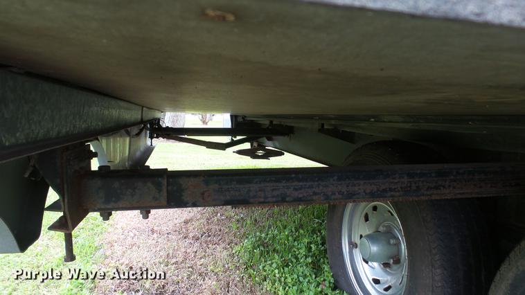 image for item DG9483 2006 Fleetwood Triumph camper