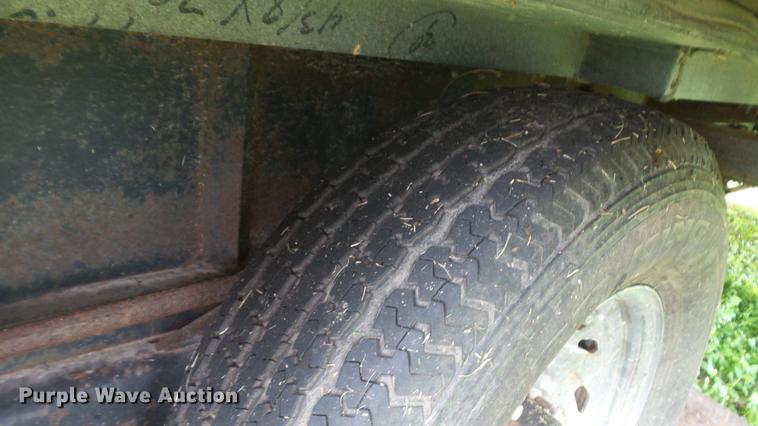 image for item DG9483 2006 Fleetwood Triumph camper