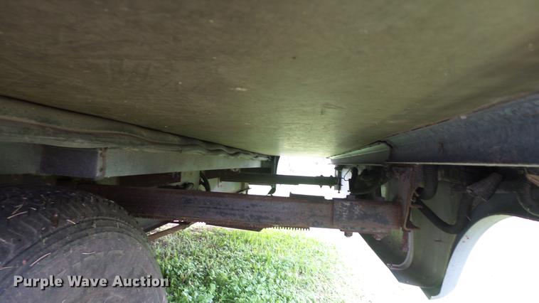 image for item DG9483 2006 Fleetwood Triumph camper