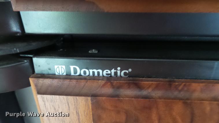 image for item DG9483 2006 Fleetwood Triumph camper