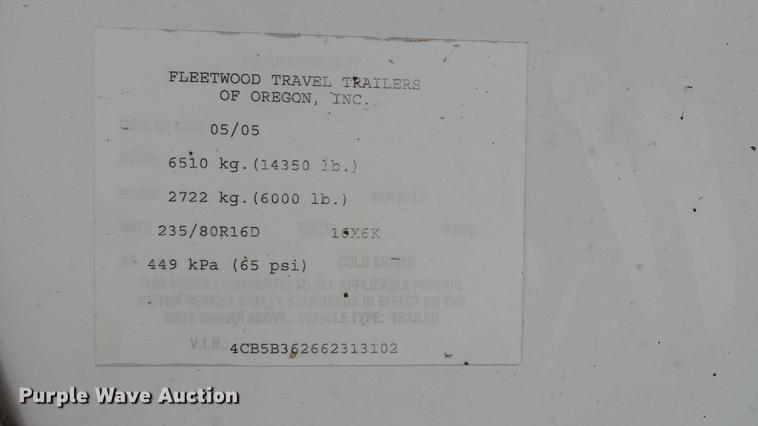 image for item DG9483 2006 Fleetwood Triumph camper