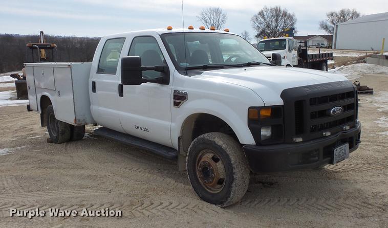 image for item DV9538 2008 Ford F350 Super Duty Crew Cab utility bed pickup truck