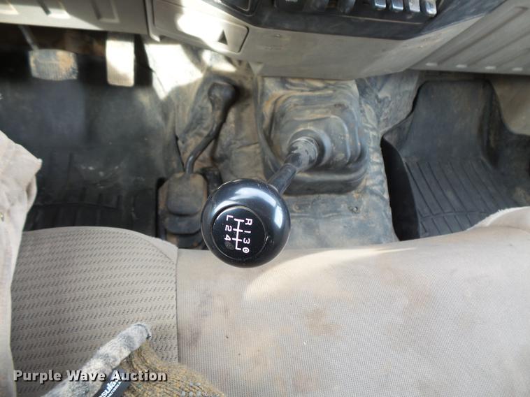 image for item DV9538 2008 Ford F350 Super Duty Crew Cab utility bed pickup truck